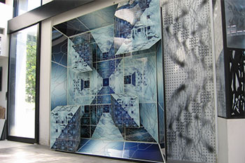  La Maison Fractale  - architecture, impression numrique sous plexiglas - 240 cm x 240 cm x 60 cm - 2005